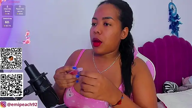 Snapshot of samanthaabloom chatting on 16, 6, 2026 samanthaabloom online show from 16, 6, 2026