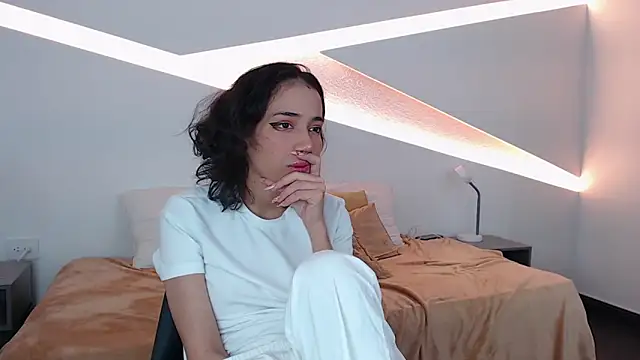 Snapshot of hot_little_bunny chatting on 5, 12, 2024 hot little bunny online show from 5, 12, 2024
