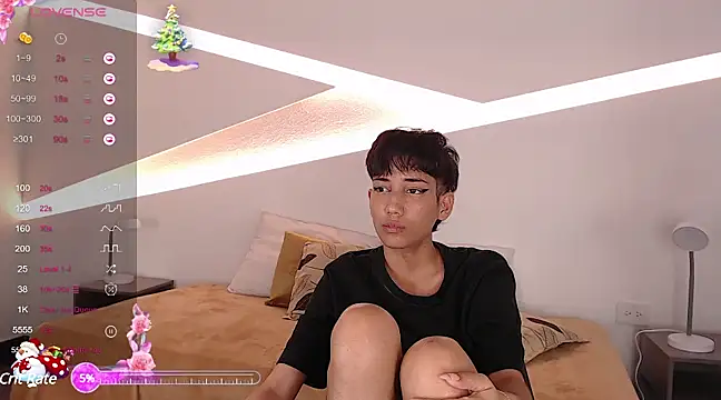 Snapshot of hot_little_bunny chatting on 22, 1, 2025 hot little bunny online show from 22, 1, 2025