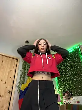 Snapshot of VickyJackson_ chatting on 8, 7, 2026 VickyJackson online show from 8, 7, 2026