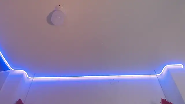 DaMikaela  online show from 18, 12, 2024