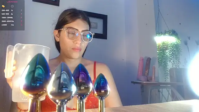 DaMikaela  online show from 30, 9, 2025