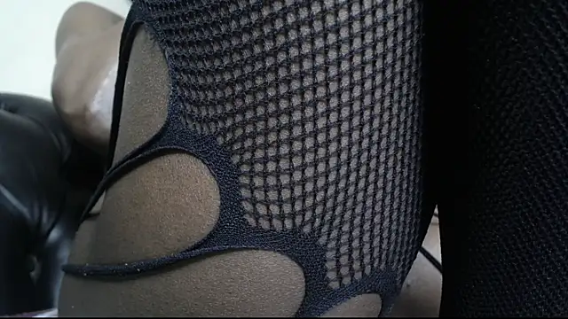 Snapshot of santa_queenn chatting on 13, 7, 2026 santa queenn online show from 13, 7, 2026