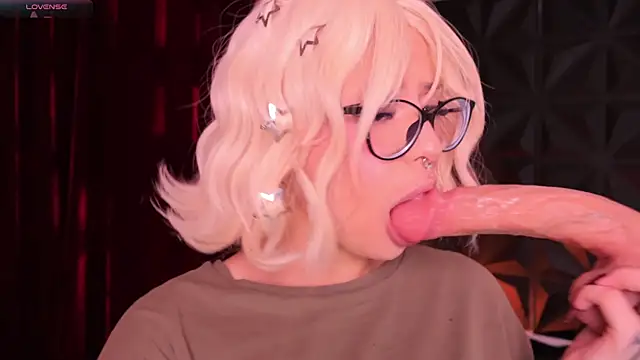 Misselektra   online show from 13, 3, 2025