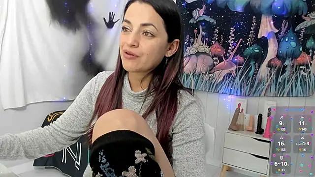 LovelyAzucena online show from 18, 2, 2025