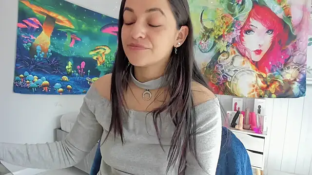 LovelyAzucena online show from 8, 11, 2025