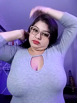 MiiaaJoness online show from 10, 12, 2024