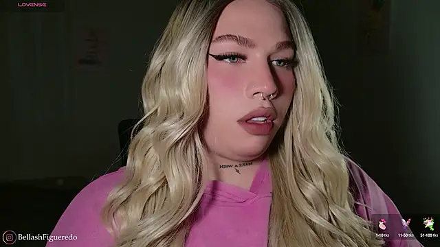 Snapshot of IsabellaFigueredo__ chatting on 16, 10, 2025 IsabellaFigueredo   online show from 16, 10, 2025