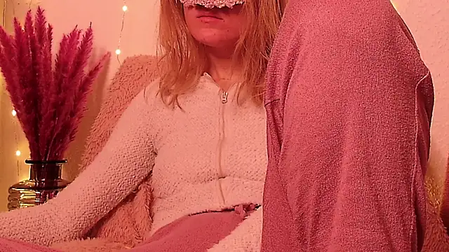 Snapshot of SecretAnni chatting on 26, 12, 2024 SecretAnni online show from 26, 12, 2024