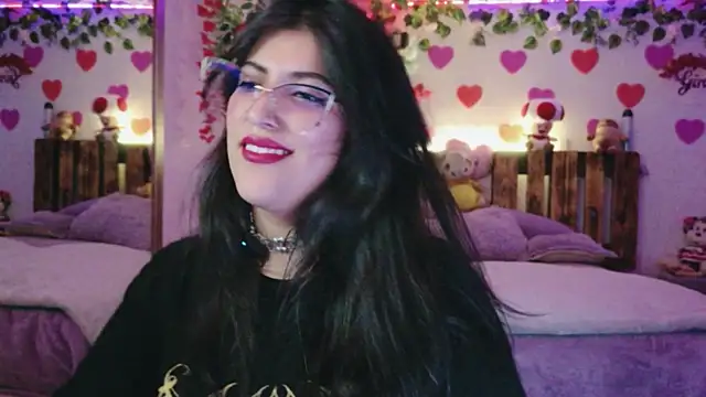 Snapshot of azahar__ziiz chatting on 15, 7, 2026 azahar ziiz online show from 15, 7, 2026