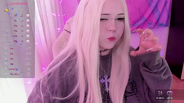 SelenaCute online show from 7, 6, 2026