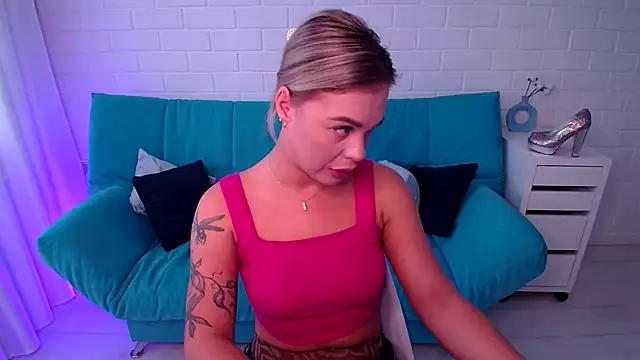 RikaRaily online show from 21, 9, 2025