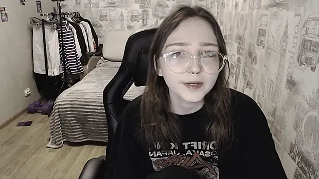 Snapshot of AmeliaKamishiro chatting on 22, 12, 2024 AmeliaKamishiro online show from 22, 12, 2024