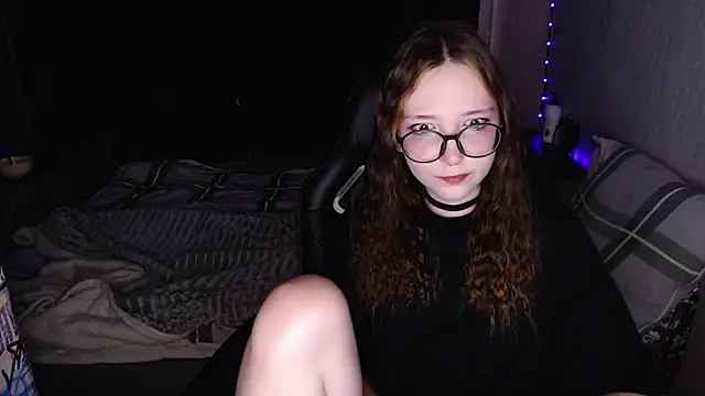 Snapshot of AmeliaKamishiro chatting on 10, 11, 2025 AmeliaKamishiro online show from 10, 11, 2025