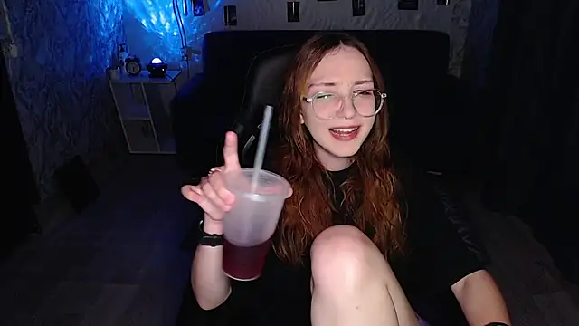 AmeliaKamishiro online show from 12, 7, 2026