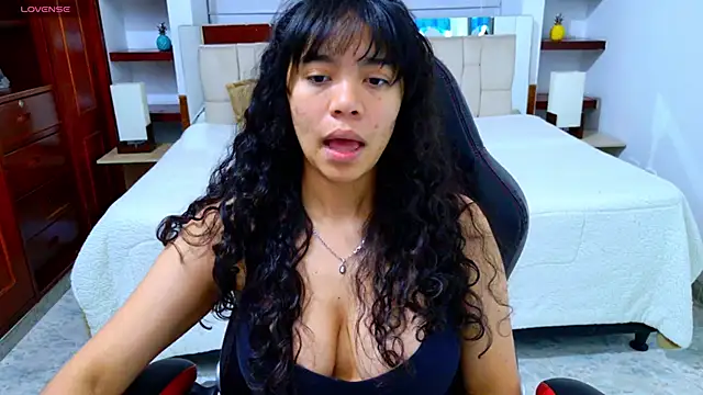 laureentt  online show from 19, 12, 2025