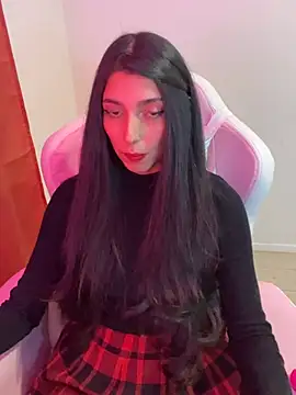 Felicia smok3 online show from 4, 6, 2026