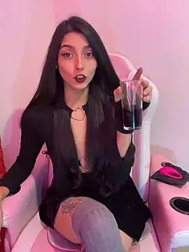 Felicia smok3 online show from 5, 6, 2026
