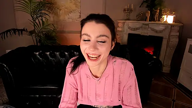 Ashley-Urban online show from 14, 3, 2025