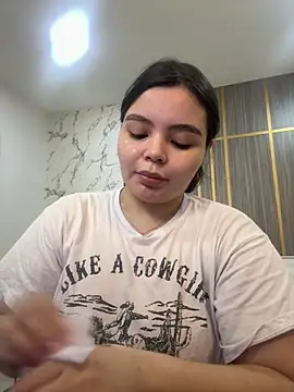 IsabellaAllen online show from 4, 7, 2026