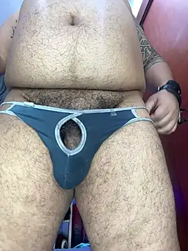 Snapshot of Latino_bigcock chatting on 14, 12, 2024 Latino bigcock online show from 14, 12, 2024