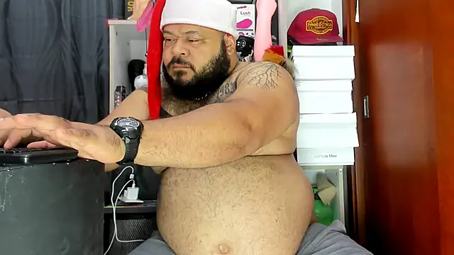 Snapshot of Latino_bigcock chatting on 31, 12, 2024 Latino bigcock online show from 31, 12, 2024