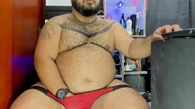 Snapshot of Latino_bigcock chatting on 11, 2, 2025 Latino bigcock online show from 11, 2, 2025