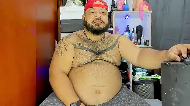 Snapshot of Latino_bigcock chatting on 9, 3, 2025 Latino bigcock online show from 9, 3, 2025