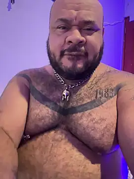 Snapshot of Latino_bigcock chatting on 9, 10, 2025 Latino bigcock online show from 9, 10, 2025