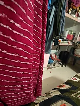 COUPLLE VILLAGE online show from 21, 4, 2026