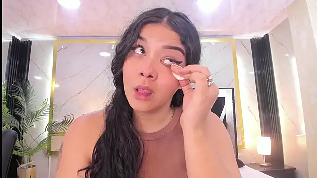 Snapshot of Lia-Anahiz chatting on 7, 3, 2025 Lia-Anahiz online show from 7, 3, 2025