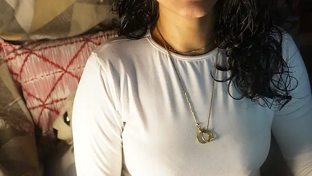 -AyeshaSinghania- online show from 1, 10, 2025