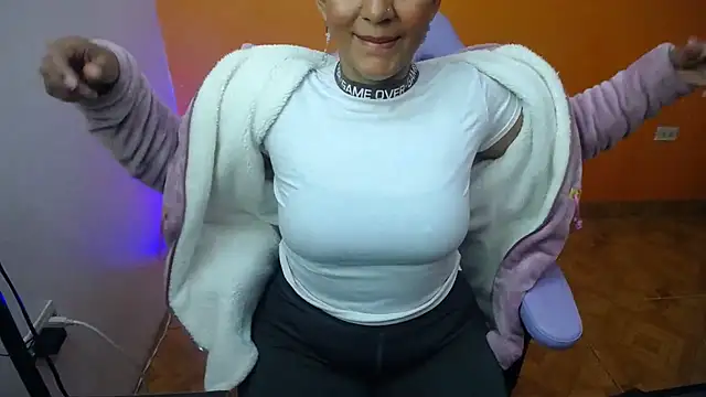 daleska ayala 1 online show from 29, 1, 2025