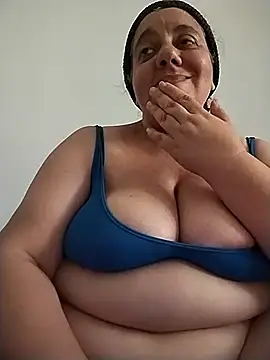 BustyBabyOfficial online show from 1, 10, 2025