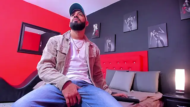 Thiagogomez online show from 5, 11, 2025