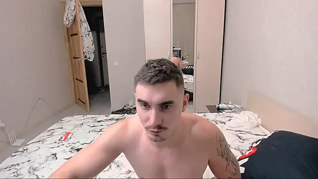 OliviaLukas online show from 12, 12, 2024