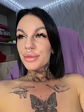 Snapshot of angel_devil_forever chatting on 15, 6, 2026 angel devil forever online show from 15, 6, 2026