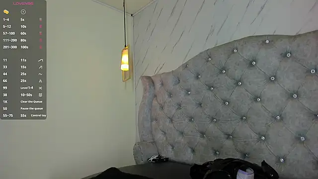 Alice Laurentt online show from 29, 5, 2026