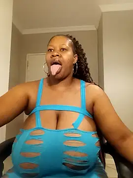 bustylisa1983 online show from 11, 3, 2025