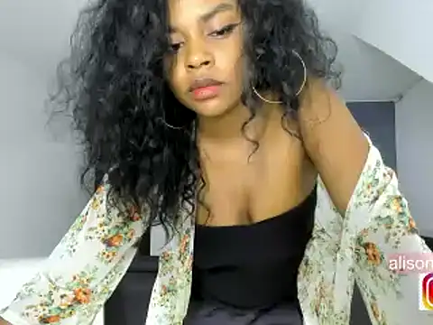 Snapshot of alison-ker3 chatting on 4, 12, 2024 alison-ker3 online show from 4, 12, 2024