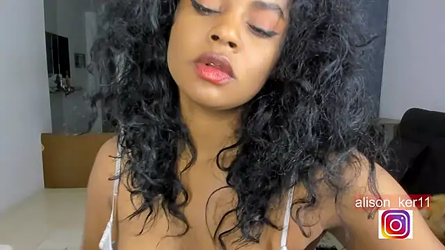 Snapshot of alison-ker3 chatting on 19, 12, 2024 alison-ker3 online show from 19, 12, 2024