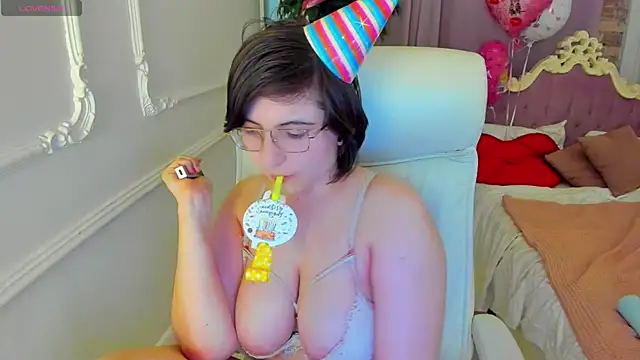 Lily Marlin online show from 18, 4, 2026