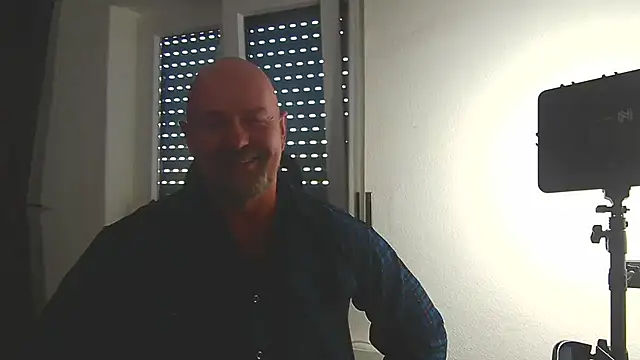 ManlyPrisonGuy online show from 16, 7, 2026