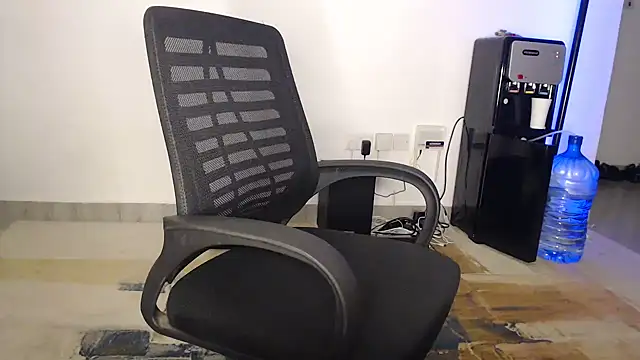 CurvyGlass online show from 24, 3, 2026