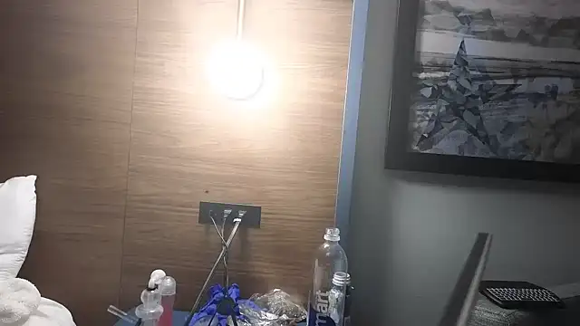 Snapshot of BrookesBigNaturals chatting on 8, 11, 2025 BrookesBigNaturals online show from 8, 11, 2025