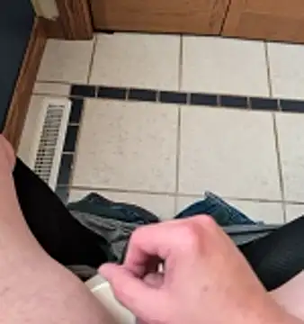 Snapshot of Jackauff69 chatting on 28, 11, 2025 Jackauff69 online show from 28, 11, 2025