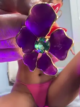 Mau White online show from 9, 1, 2025