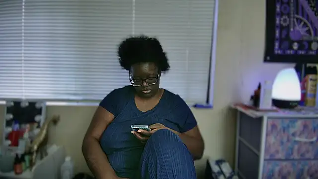 Snapshot of Yagurl__west chatting on 14, 2, 2025 Yagurl west online show from 14, 2, 2025