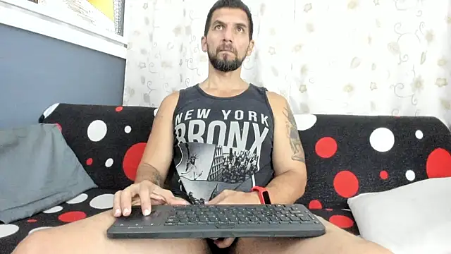 Snapshot of JULESLAKES chatting on 31, 10, 2025 JULESLAKES online show from 31, 10, 2025