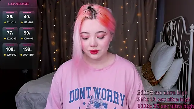   KawaiiYuki   online show from 7, 3, 2025